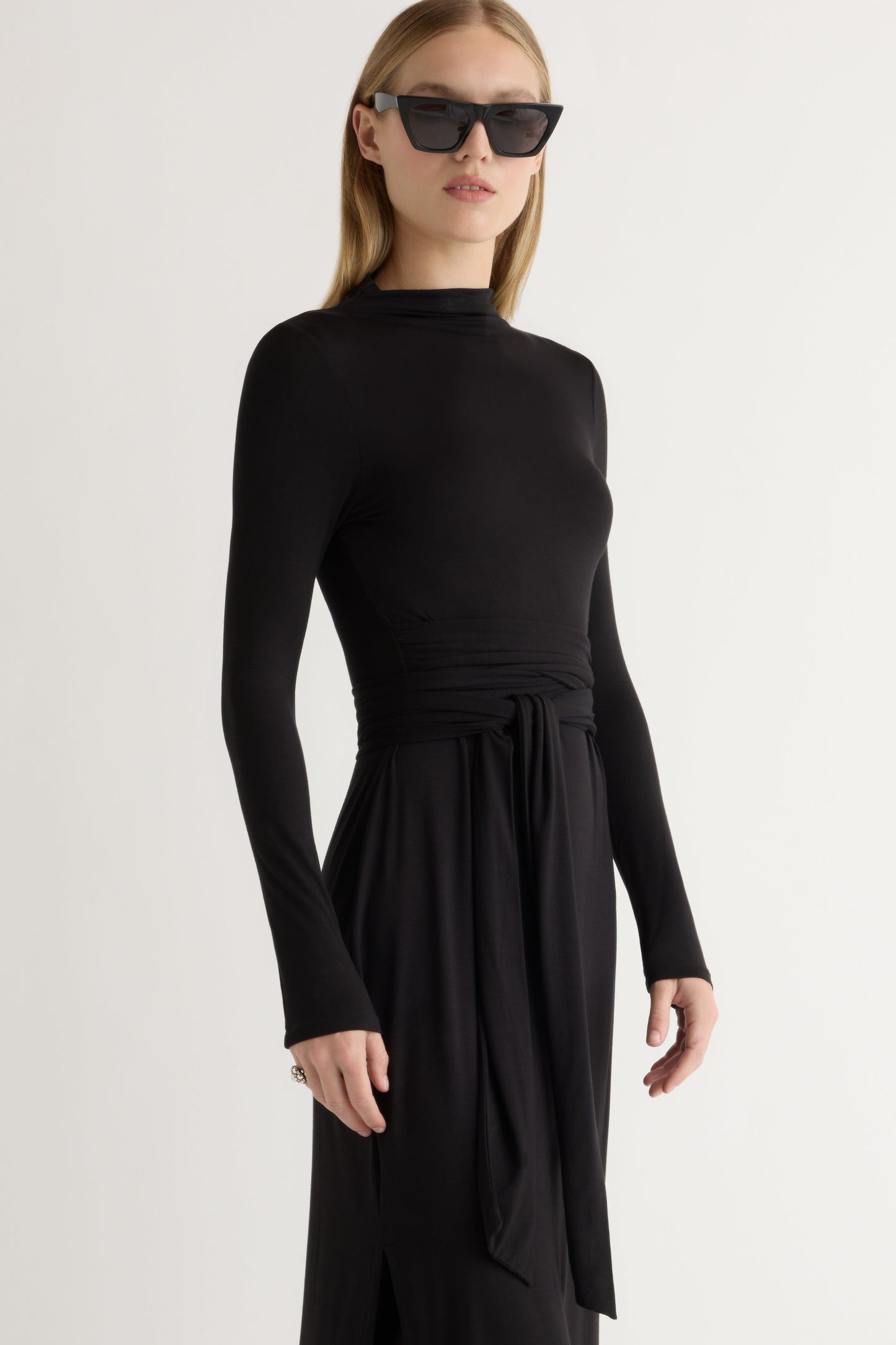 Vero Tie-Front Long-Sleeve Dress