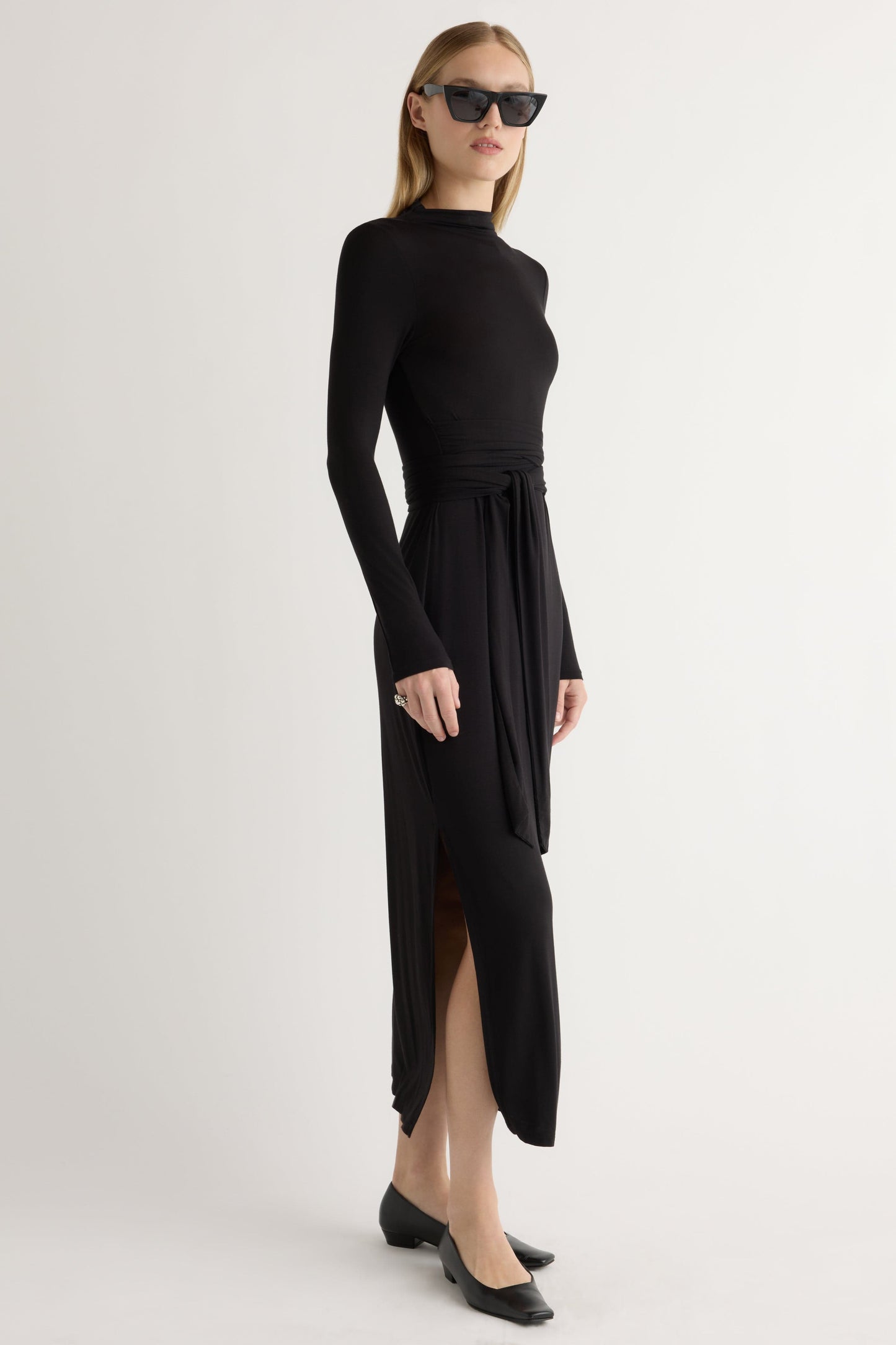 Vero Tie-Front Long-Sleeve Dress